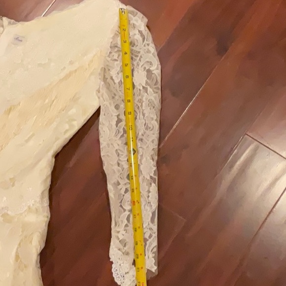 Martin McCrea Ivory fringed wedding dress - Picture 13 of 14